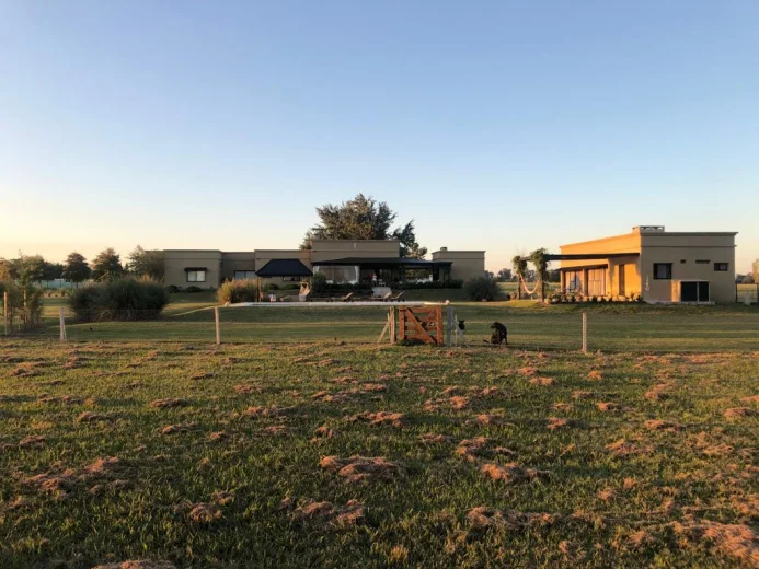 Casa en venta "Chacras de la Cruz", foto 2